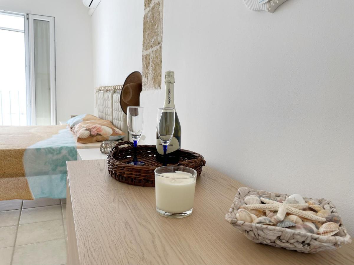 Mediterraneo House- Casa Nel Centro Storico Matino Eksteriør billede