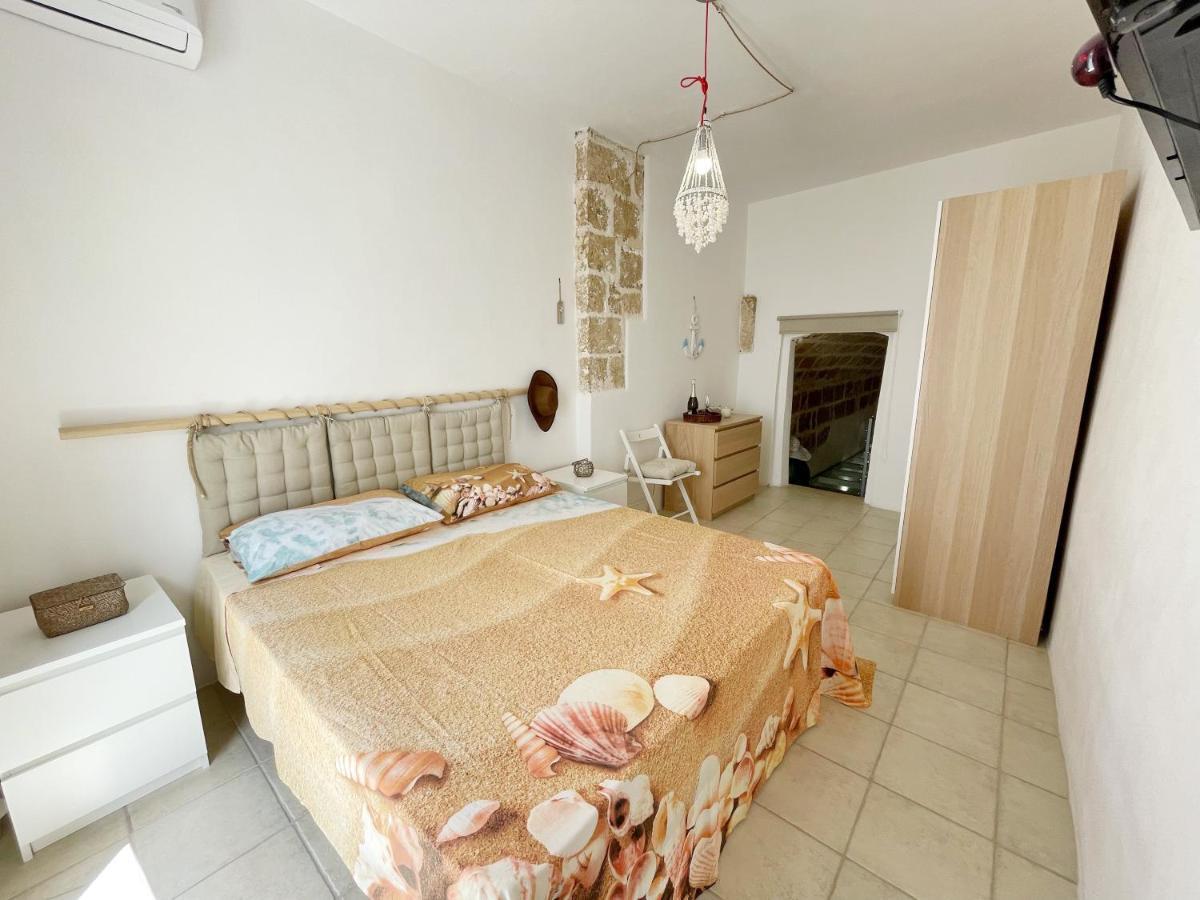 Mediterraneo House- Casa Nel Centro Storico Matino Eksteriør billede
