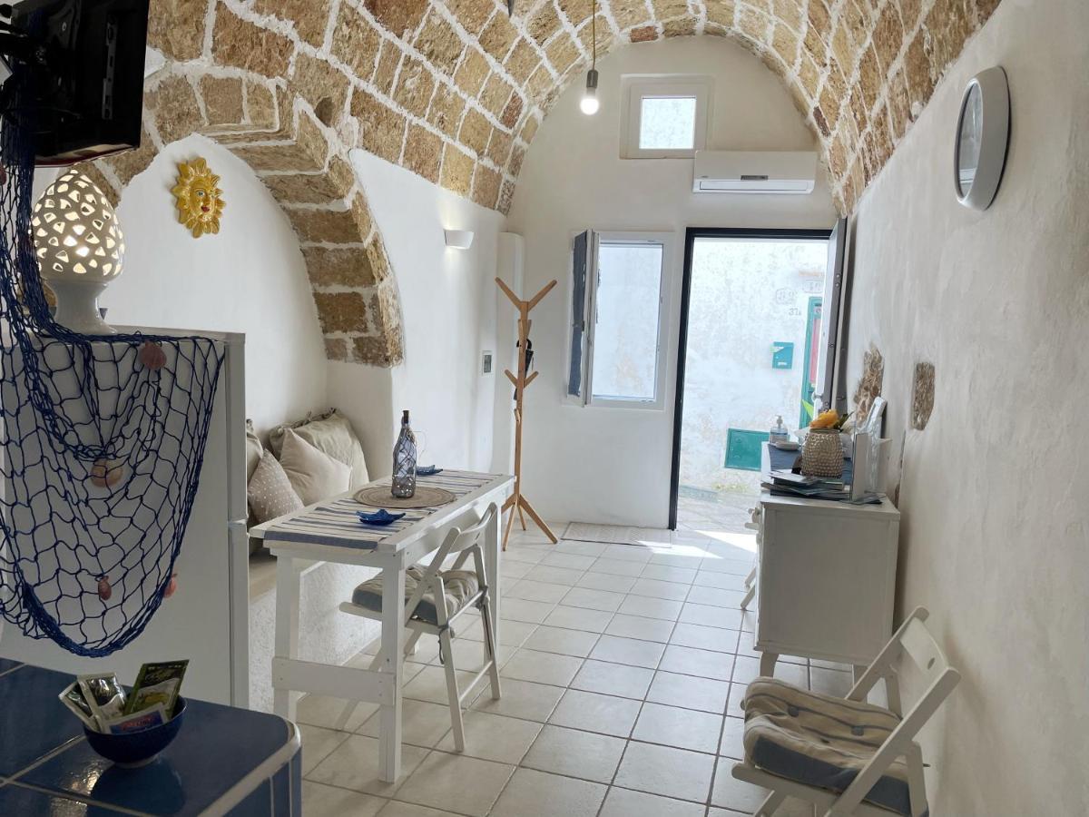 Mediterraneo House- Casa Nel Centro Storico Matino Eksteriør billede